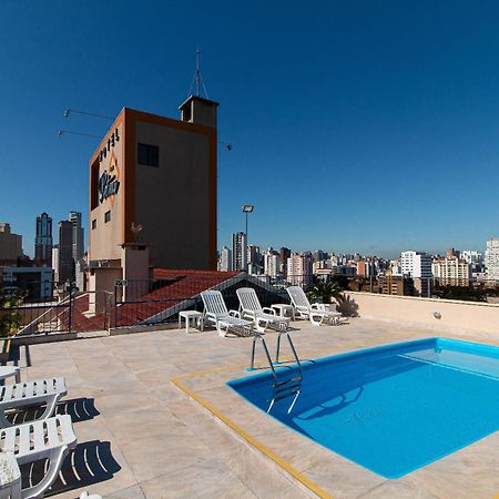 Hotel Flat Petras Residence Curitiba Esterno foto