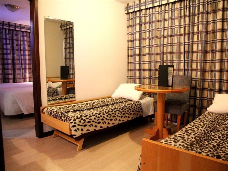 Hotel Flat Petras Residence Curitiba Esterno foto
